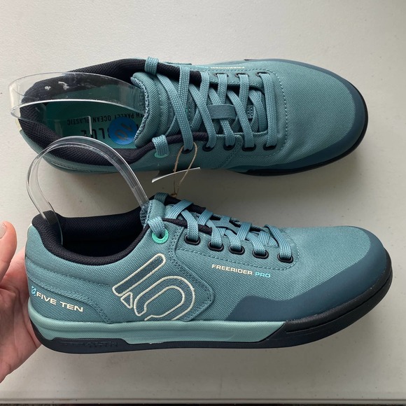 FIVE TEN Women's Freerider Pro Mountain Bike Shoes Size 10 Hazy Emerald Green - Picture 1 of 17